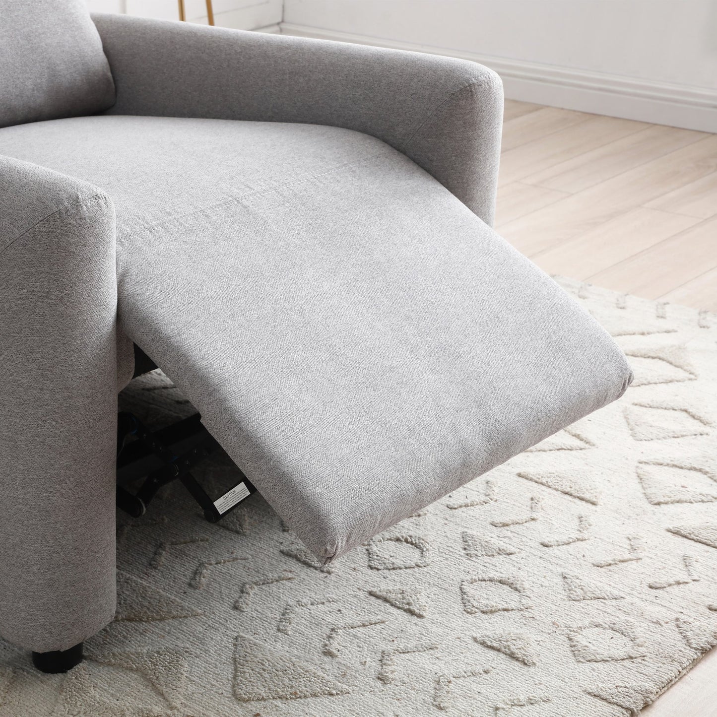 Toby Push Back Recliner
