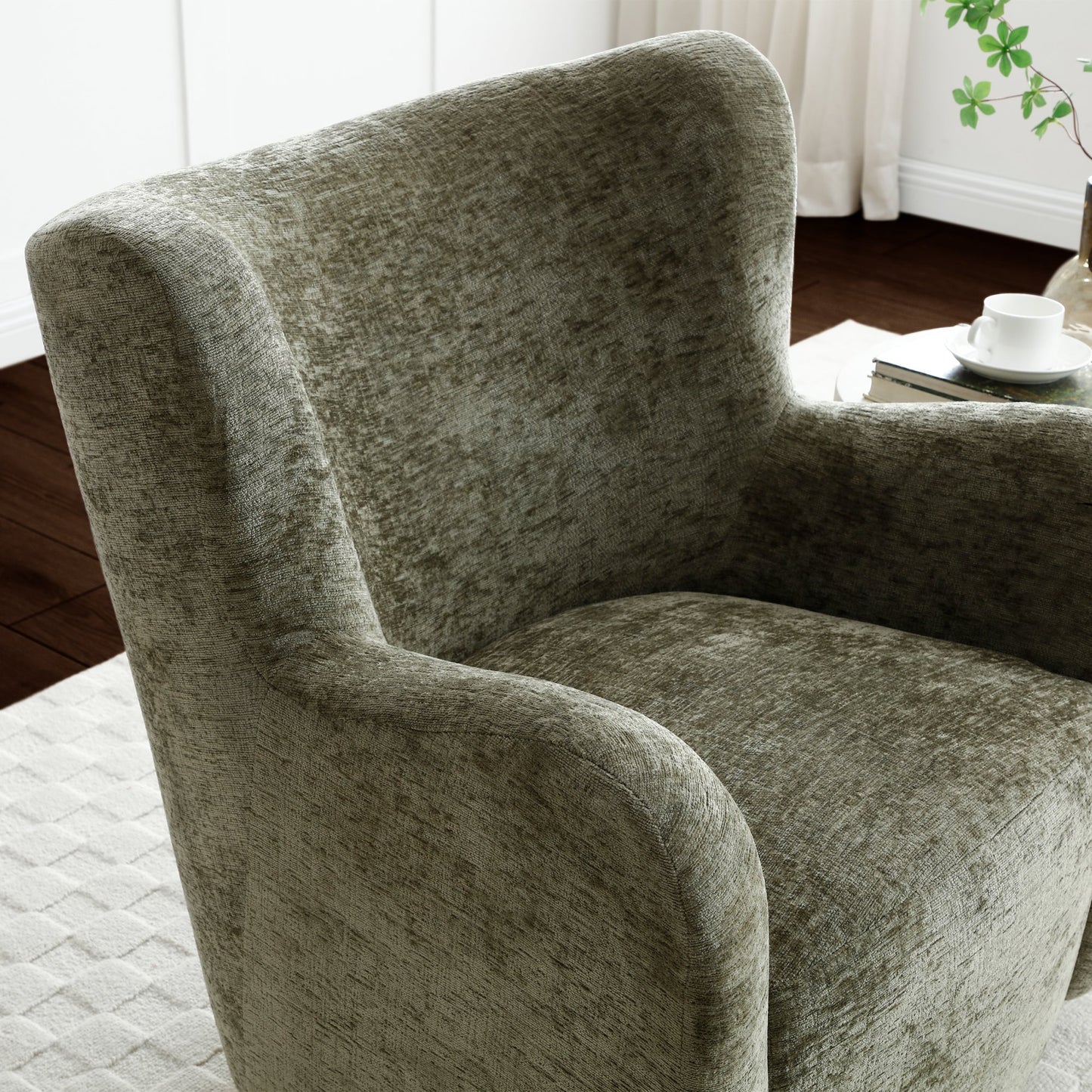 Teddy Swivel Chair