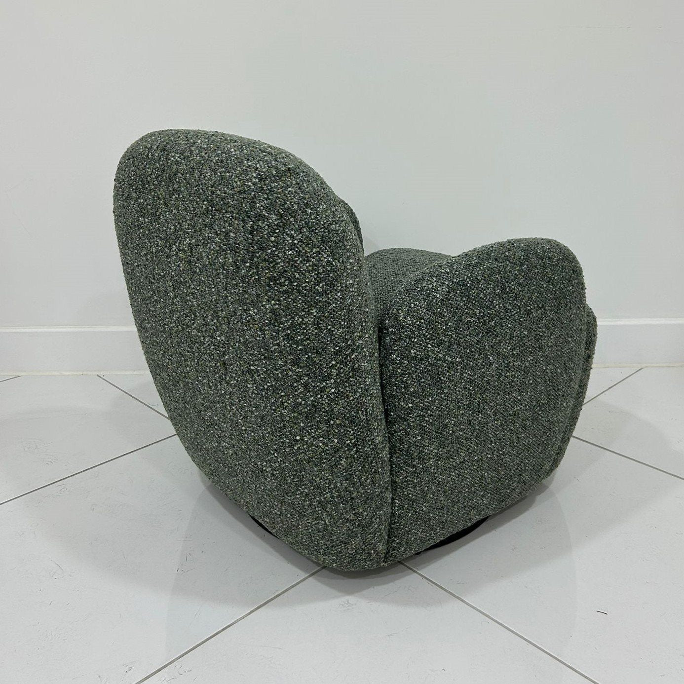 Mickey Swivel Chair