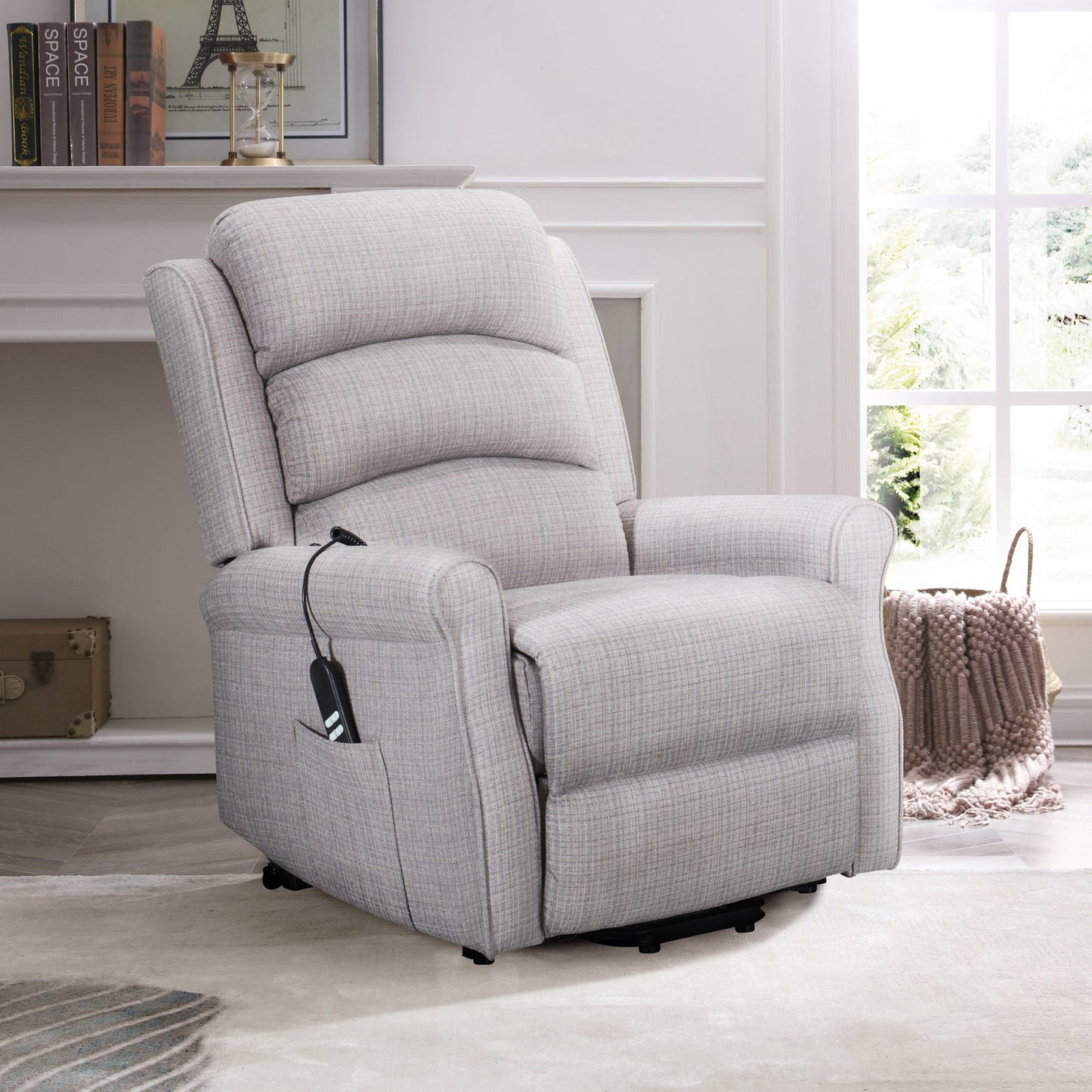 Baxter Electric Recliner Chair